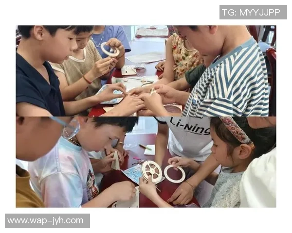 用纸粘足球的创意玩法让孩子们在游戏中锻炼动手能力和团队合作精神 用纸粘足球的创意玩法让孩子们在游戏中锻炼动手能力和团队合作精神